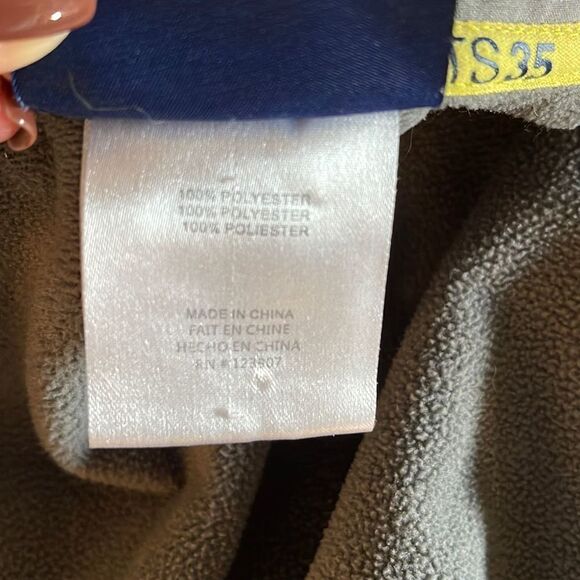 Mens Sperry Top Sider Vest. STS35 Size Medium
Soft-Shell fleece line vest - Picture 8 of 10